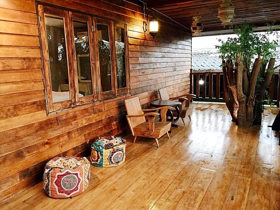 Petit Paramata